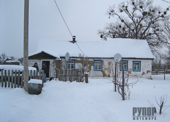 З будинку жителя Житомирщини поліція вилучила вибухівку та боєприпаси