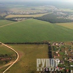 У червні землевпорядники Житомирщини запропонують інвесторам придбати права оренди на понад 260 гектарів землі