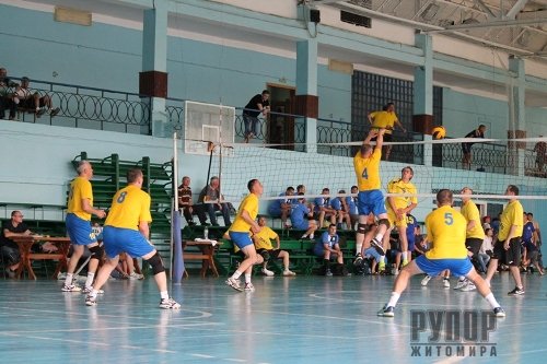 Житомирські депутати стали фіналістами у змаганнях з волейболу