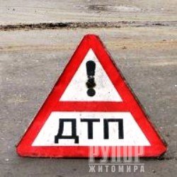 Фатальна ДТП на Житомирщині - автомобіль злетів у кювет та перекинувся