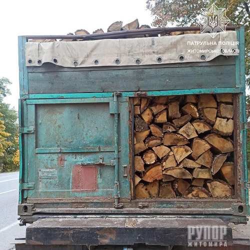 На Житомирщині продовжують затримувати вантажі без документів