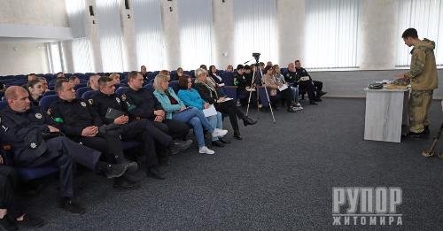 У главку поліції Житомирщини відбувся практикум з тактичної медицини для поліцейських 