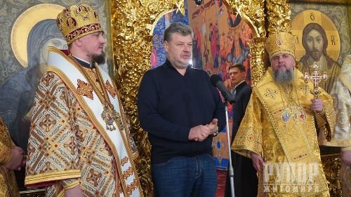 Віталій Бунечко долучився до Божественної літургії у Свято-Михайлівському кафедральному соборі