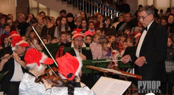 � ������� ���������� ����� г���� ��� 100 ���� � ���������� ���������