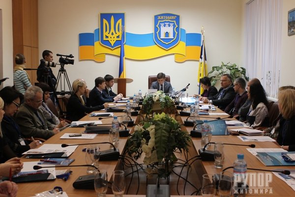 Сергій Сухомлин: Німці дали оцінку роботі Житомира у сфері енергоефективності Сергій Сухомлин: Німці дали оцінку роботі Житомира у сфері енергоефективності