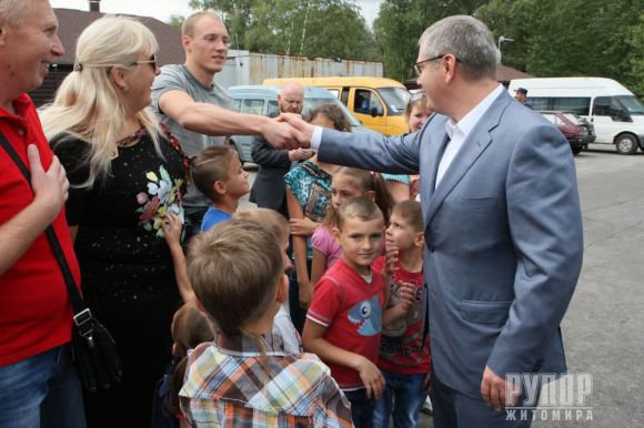 “У меня обязательно будет мама и папа!” - в Днепропетровске прошел фестиваль “Мама+я” “У меня обязательно будет мама и папа!” - в Днепропетровске прошел фестиваль “Мама+я”