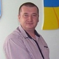 На Житомирщині в Радомишлі керівник лісгоспу масово вирізає ліс На Житомирщині в Радомишлі керівник лісгоспу масово вирізає ліс