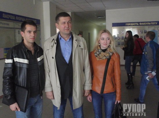 Радикал Ігор Попов студентам ЖДТУ – політикою потрібно цікавитися, українське законодавство – знати! Радикал Ігор Попов студентам ЖДТУ – політикою потрібно цікавитися, українське законодавство – знати!