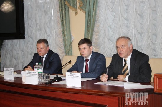 Керівники області закликали владу на місцях посприяти проведенню виборів на належному рівні Керівники області закликали владу на місцях посприяти проведенню виборів на належному рівні