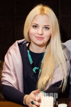 Евеліна Башинська перемогла у Відкритому чемпіонаті з фігурного катання на ковзанах Евеліна Башинська перемогла у Відкритому чемпіонаті з фігурного катання на ковзанах