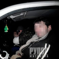 На Житомирщине полиция расследует незаконную переправку граждан Шри-Ланки через госграницу Украины На Житомирщине полиция расследует незаконную переправку граждан Шри-Ланки через госграницу Украины