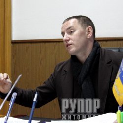 Роман Крисюк: Учасникам АТО і членам родин загиблих – проїзд безкоштовно Роман Крисюк: Учасникам АТО і членам родин загиблих – проїзд безкоштовно