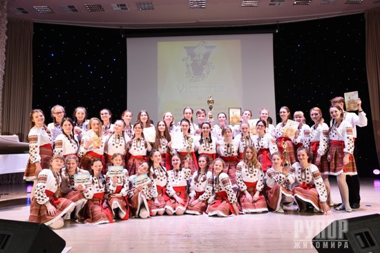    Gloria  IV   ̳ -  Victoria   - 
