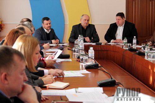 Депутати обласної ради погодили звернення до ВРУ щодо перерахунку «військових» пенсій та дозволили продаж комунального майна Депутати обласної ради погодили звернення до ВРУ щодо перерахунку «військових» пенсій та дозволили продаж комунального майна