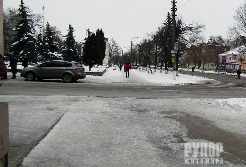   :      Subaru Tribeca. 