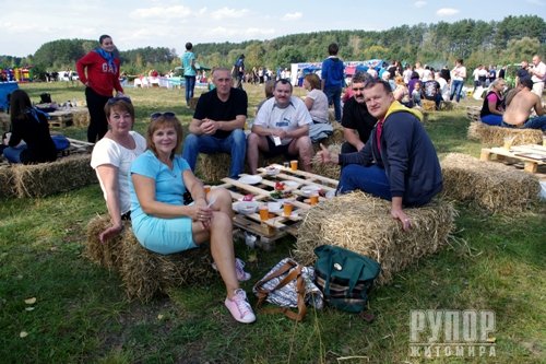 ,     .   Fish Food Fest