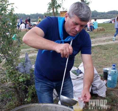  ,     .   Fish Food Fest