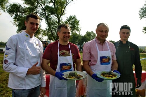  ,     .   Fish Food Fest