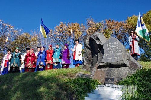 Щорічне театралізоване свято «Гайдамацька Покрова» стрімко набирає популярності на Житомирщині Щорічне театралізоване свято «Гайдамацька Покрова» стрімко набирає популярності на Житомирщині