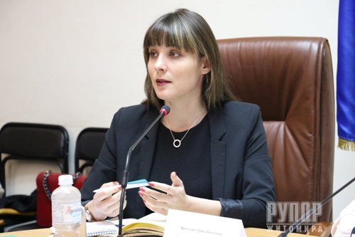 «Любиш, як душу – НЕ тряси як грушу»: Як пройшов круглий стіл в Житомирі на тему боротьби з насильством «Любиш, як душу – НЕ тряси як грушу»: Як пройшов круглий стіл в Житомирі на тему боротьби з насильством