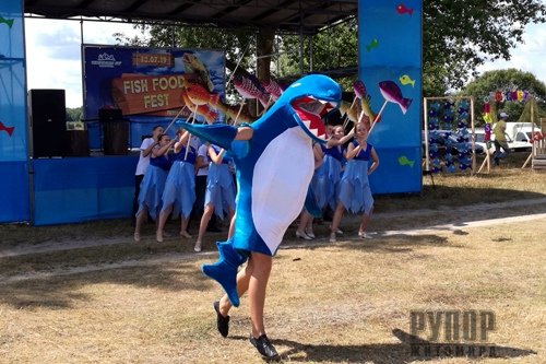� �������� ������ ������ ������� �������� ������ ��������� "Fish Food Fest"