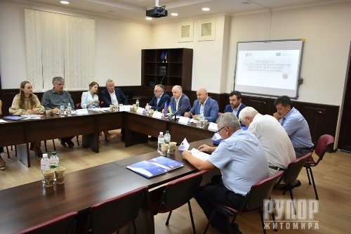 ̳               ̳   M4EG