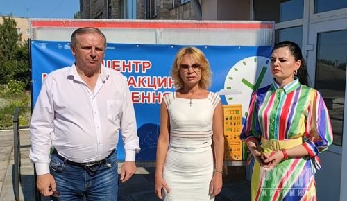    :      䳺      COVID-19