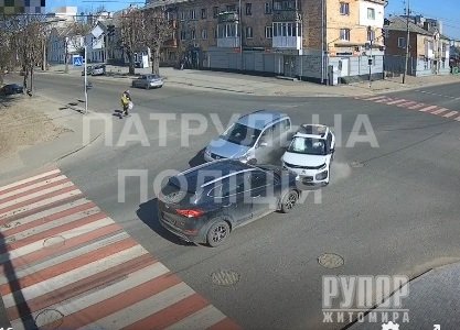         г   