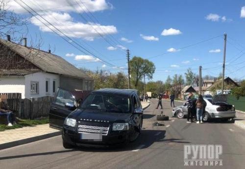      Honda Accord  Land Rover