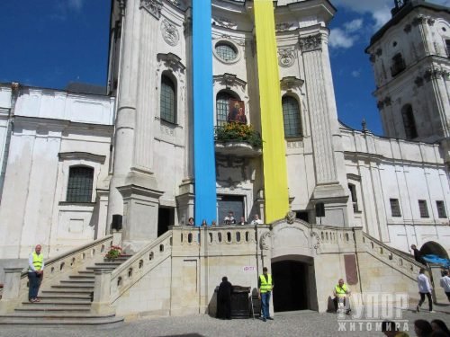 Дякуємо за підтримку та солідарність з українським народом, – Юрій Денисовець у Санктуарії у Бердичеві Дякуємо за підтримку та солідарність з українським народом, – Юрій Денисовець у Санктуарії у Бердичеві