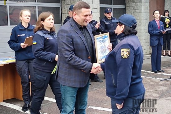 ����� 100 ������������ ����������� �������� �������� � ��������� ����������� ����� � ��� ��������