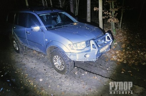 ϳ     Mitsubishi Pajero Sport       