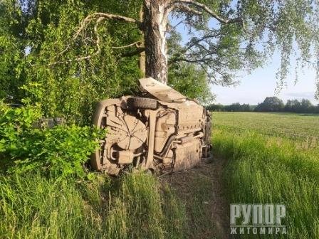   Renault Megane    -    22- 