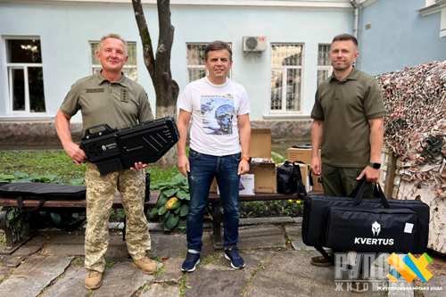 ������� ������� ��������� 138-�� ���������� ��� 9 ��������, 3 ��������, 5 ����� �� 2 ���������� ������� 