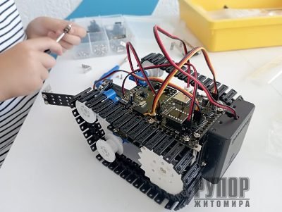        15 STEM-hub  