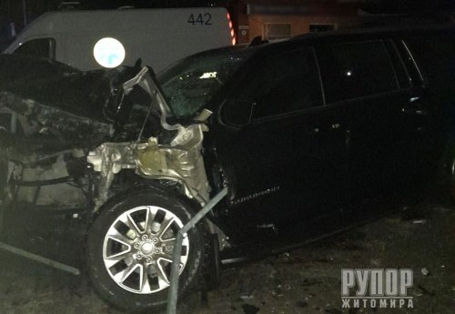      35-  Chevrolet Suburban  