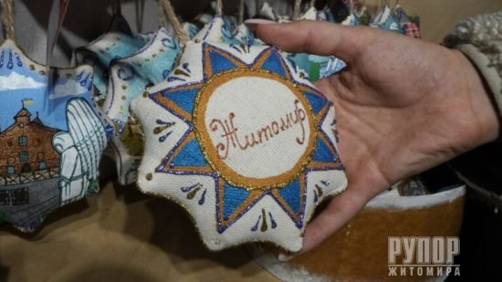 ��������� ������������ ���� ������ � ���������� �����-����� ��������� � �������