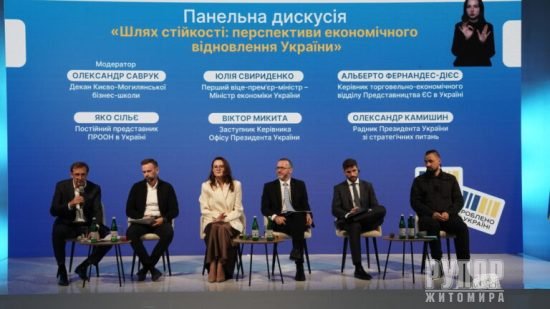 ��������� ������������ ���� ������ � ���������� �����-����� ��������� � �������