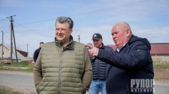 ³ : ³      㳿 , ,   