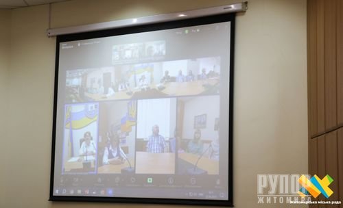 ³ 䳿:   ,      :    II   