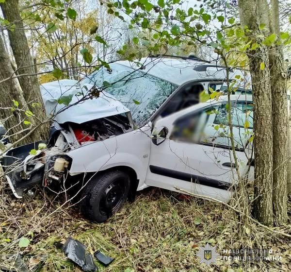     Dacia 璿      :    
